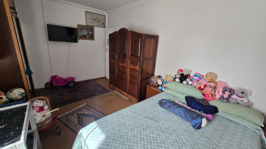 6 Bedroom Property for Sale in Protea Heights Western Cape